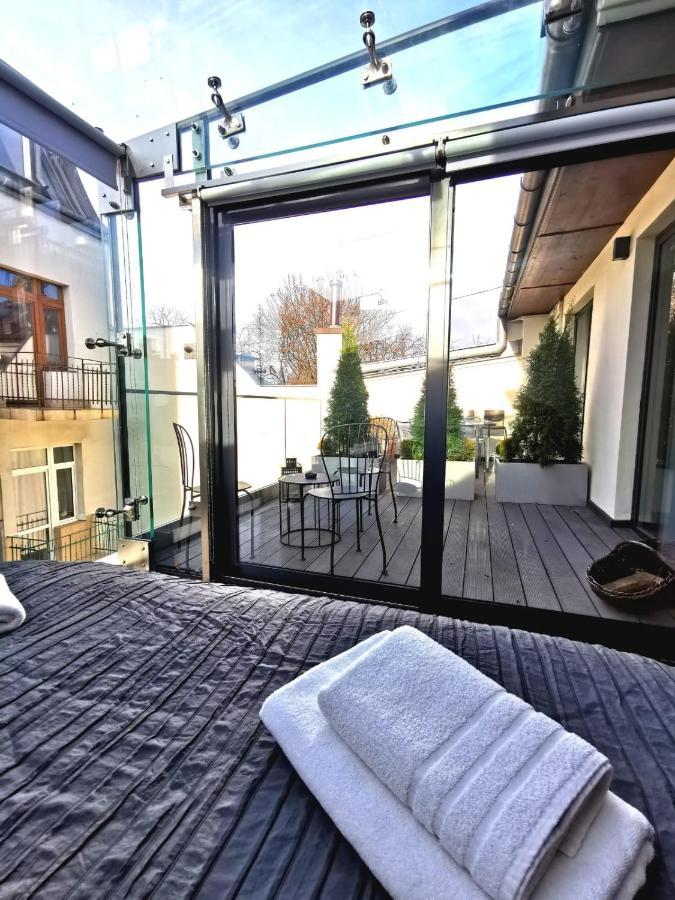 Main Square Studio With Terrace & Air Condition Krakau Buitenkant foto