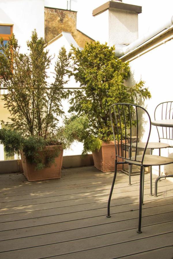 Main Square Studio With Terrace & Air Condition Krakau Buitenkant foto